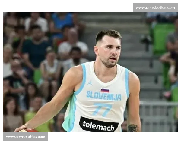 东契奇的假动作：能把防守人晃出 “后遗症”